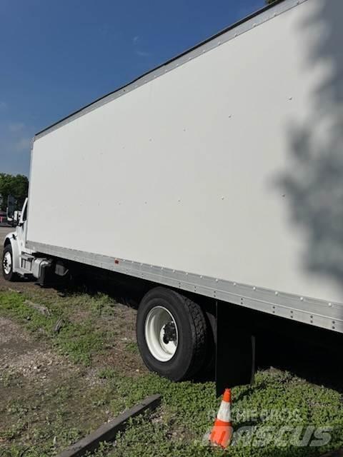 Freightliner M2 Caminhões de caixa fechada