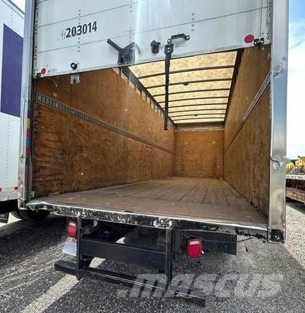 Freightliner M2 Caminhões de caixa fechada