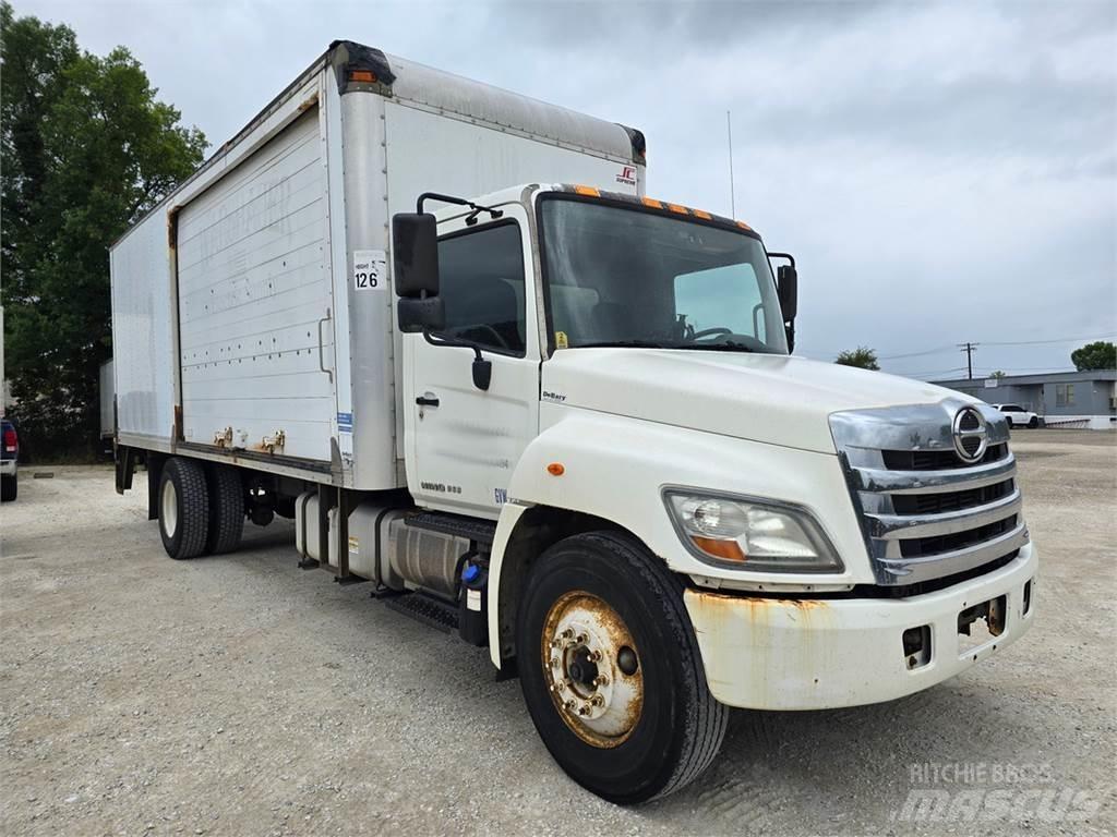 Hino 268 Caminhões de caixa fechada