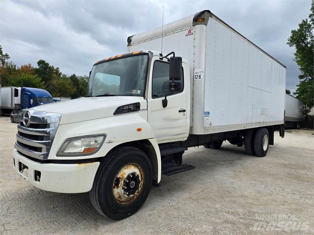 Hino 268 Caminhões de caixa fechada