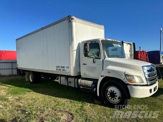 Hino 268 Caminhões de caixa fechada