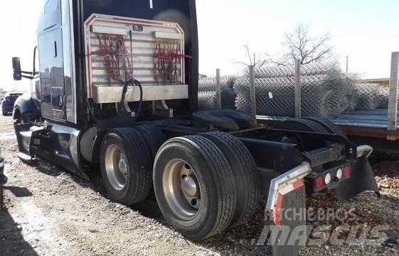 Kenworth T680 Cavalos Mecânicos