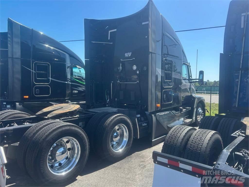 Kenworth T680 Cavalos Mecânicos