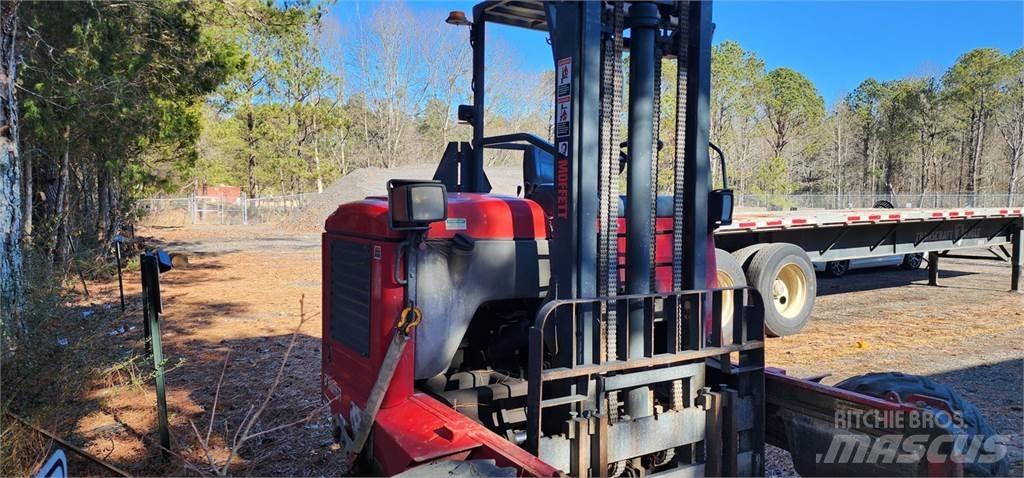 Moffett M55 Empilhadores de 4 vias