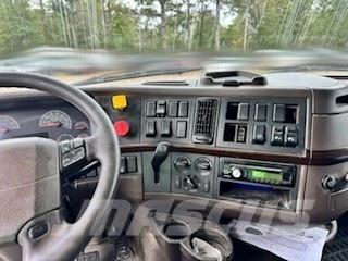 Volvo VNL64T780 Cavalos Mecânicos