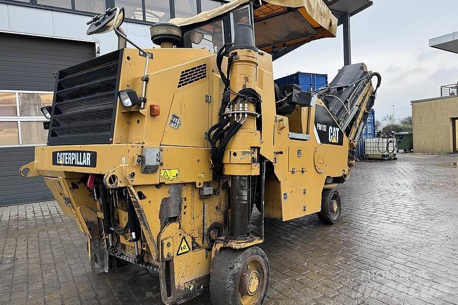 CAT PM 102 Moinhos de asfalto a frio