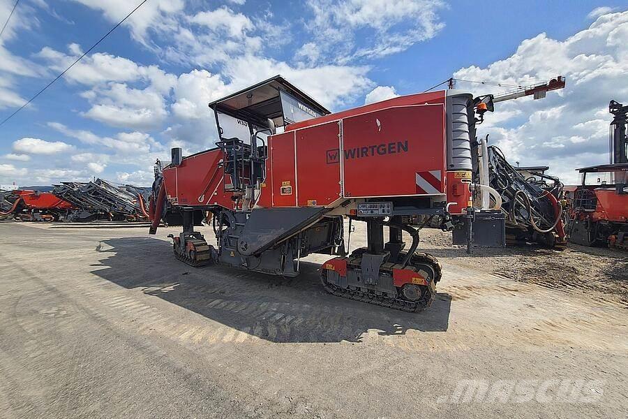 Wirtgen W 220 Moinhos de asfalto a frio