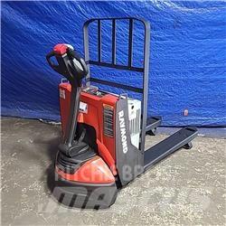 Raymond 8210 Movimentadores manuais de palettes