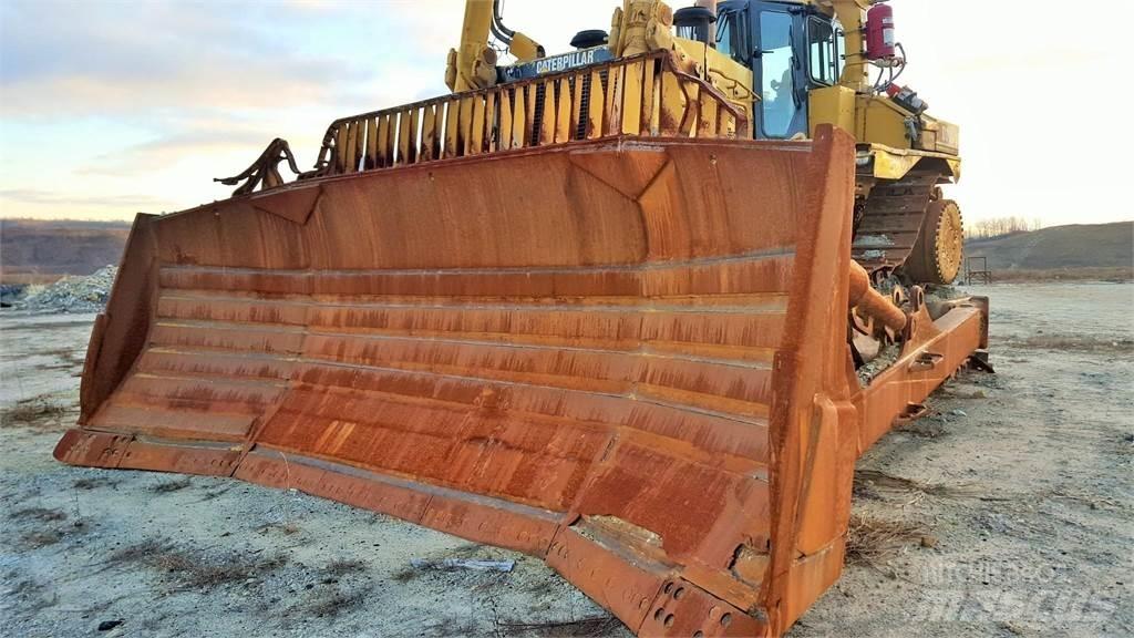 CAT D11R Dozers - Tratores rastos