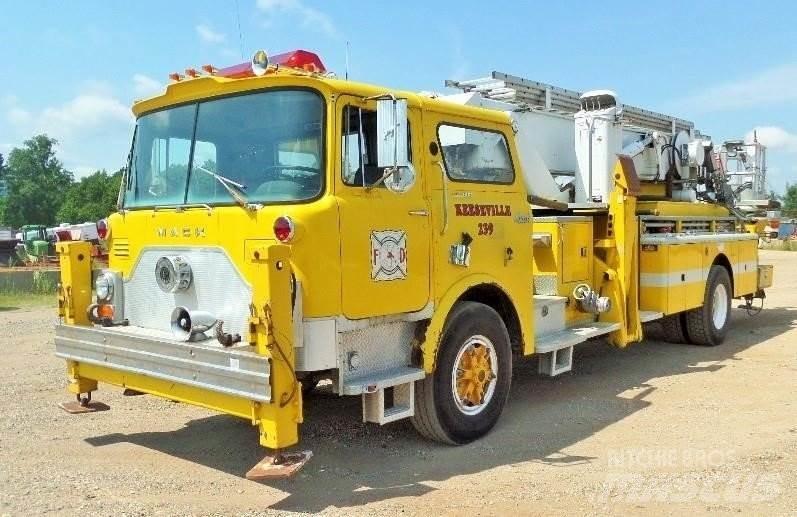 Mack CF685 Caminhões de bombeiros