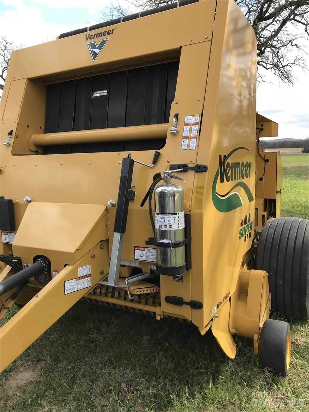 Vermeer 605SM Enfardadeira de rolos