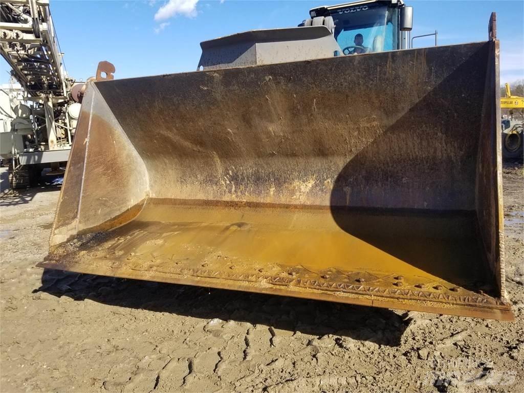 Volvo L180F Carregadeiras de rodas