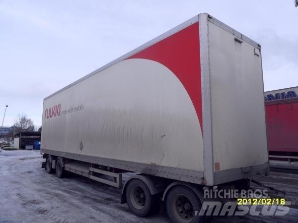 Scania R500 Caminhões de caixa fechada