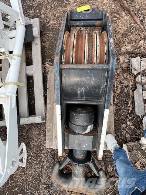 Hitachi  Peças e equipamento de gruas