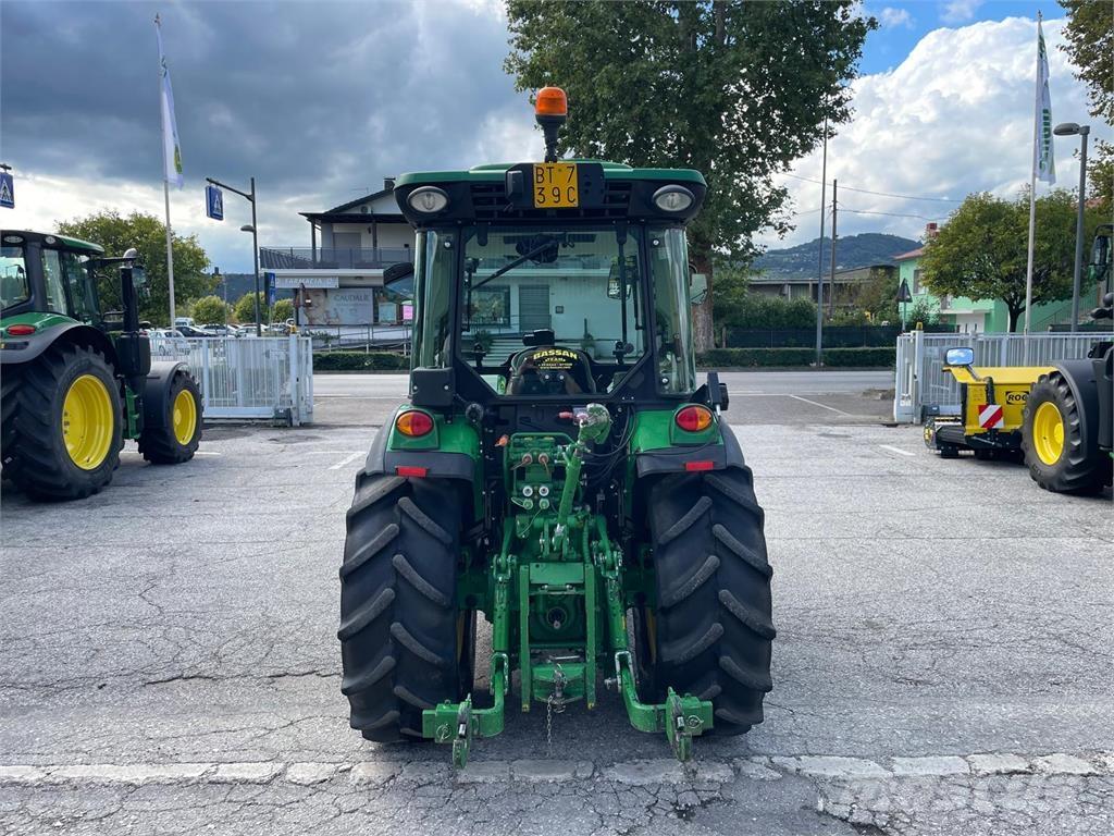 John Deere 5090 GF Tratores Agrícolas usados