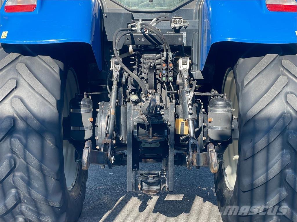 New Holland T7 210 Tratores Agrícolas usados