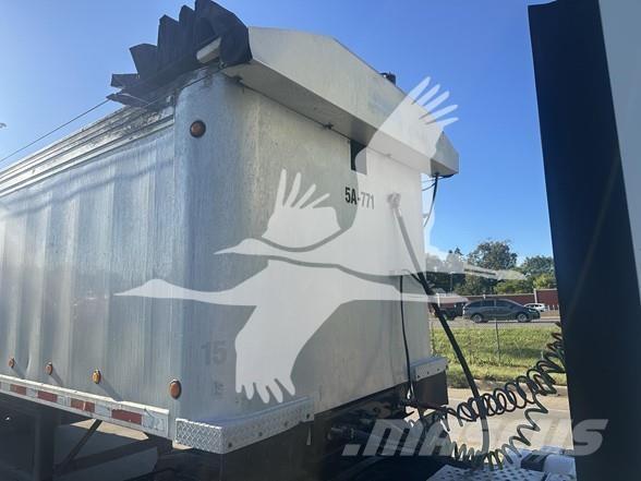  J & J Reboques basculantes