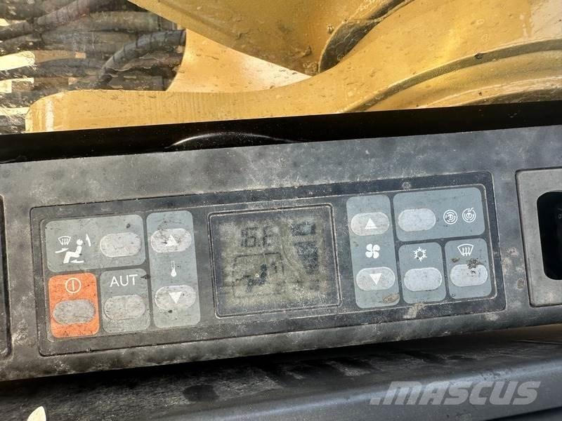 CAT 320 Escavadeiras de esteiras