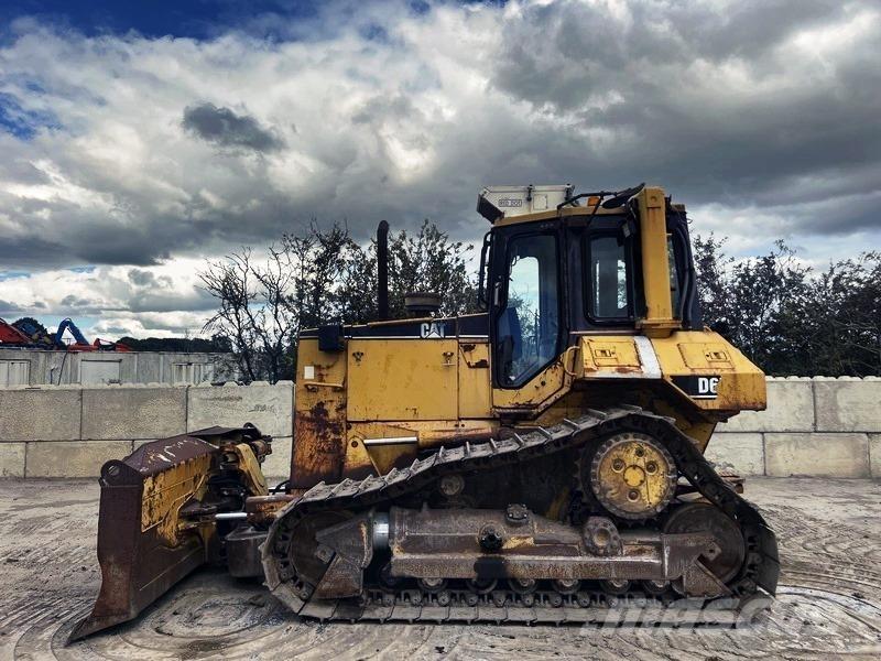 CAT D6M Dozers - Tratores rastos