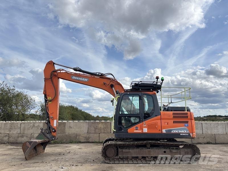Doosan DX140LC-5 Escavadeiras de esteiras