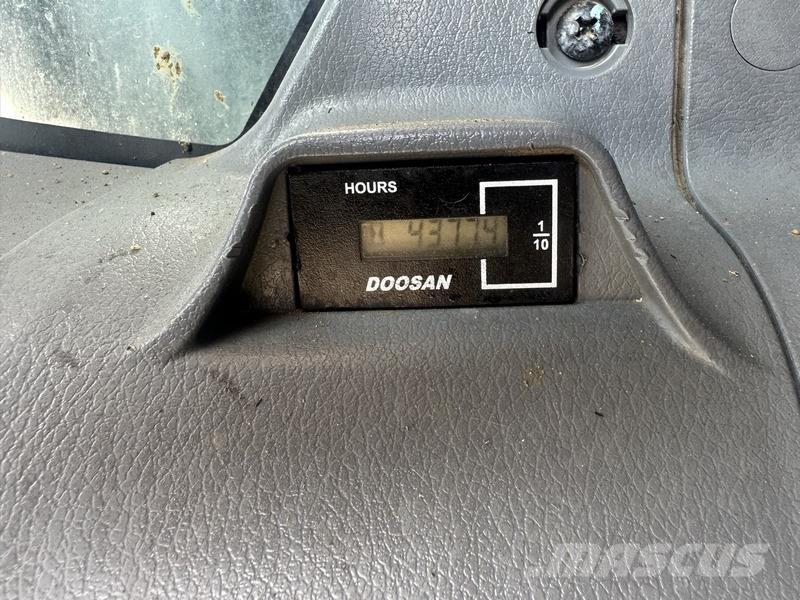 Doosan DX530LC-7 Escavadeiras de esteiras