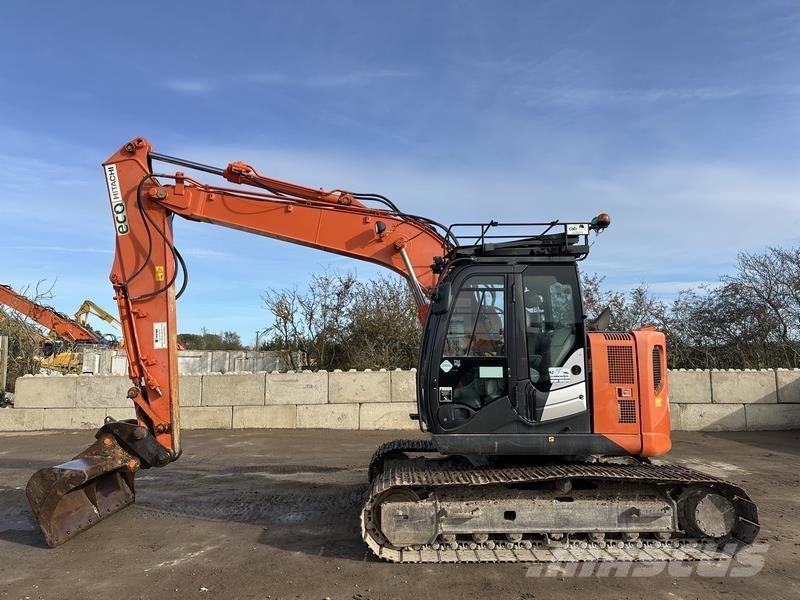 Hitachi ZX135 Escavadeiras de esteiras