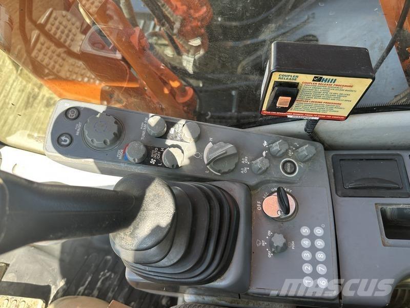 Hitachi ZX210LC-6 Escavadeiras de esteiras
