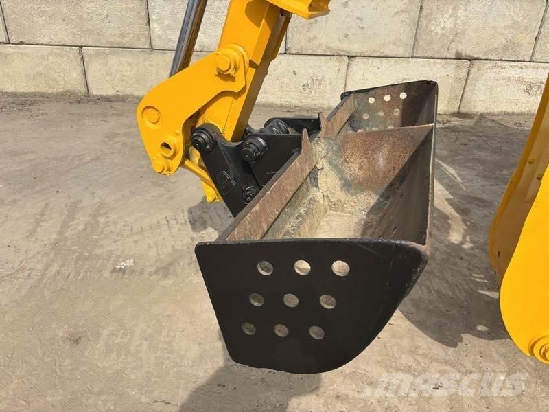 JCB 4CX Sitemaster Retroescavadeiras