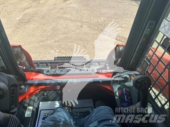 Kubota SSV75 Minicarregadeiras