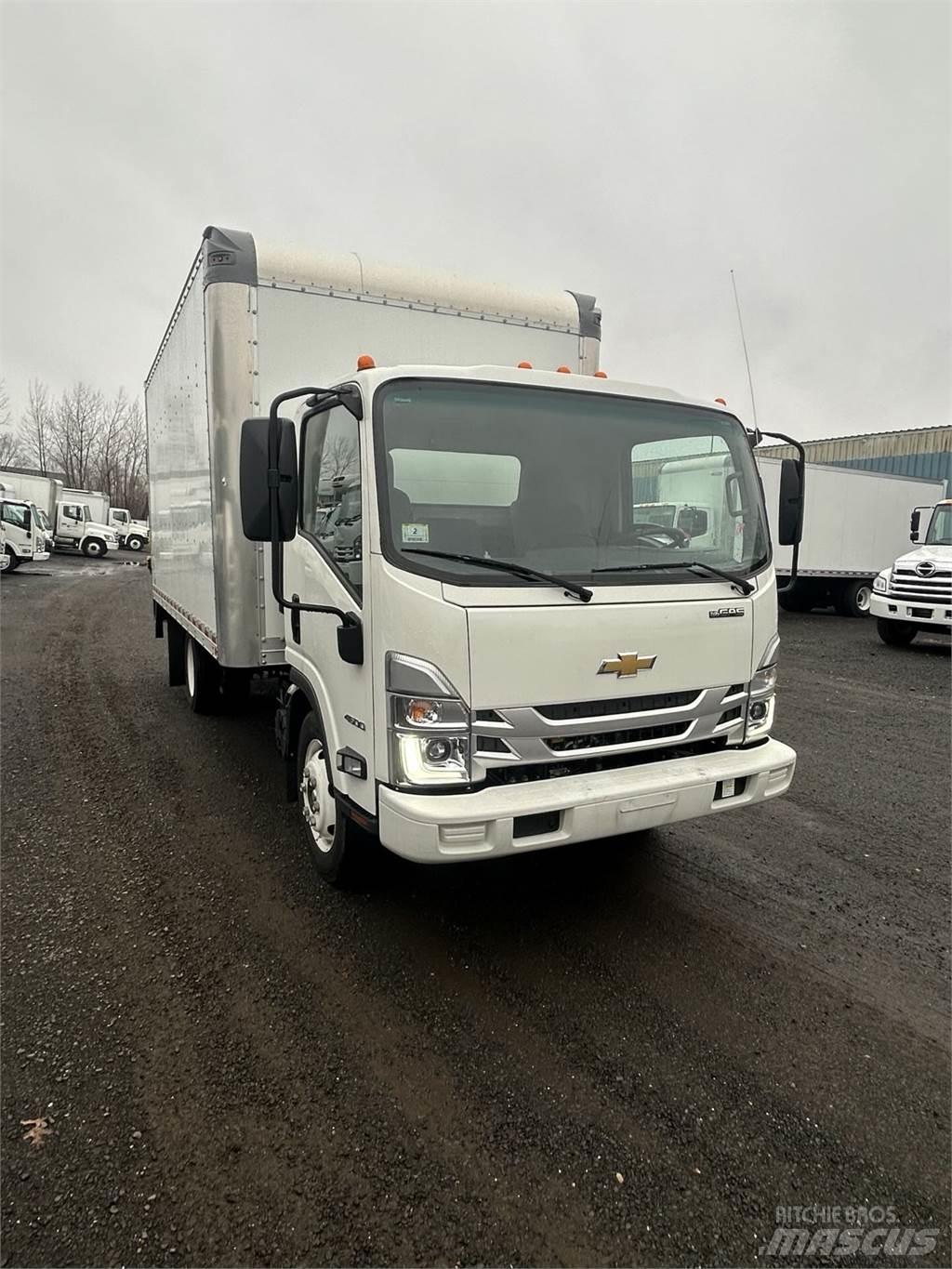 Chevrolet LCF4500 Caminhões de caixa fechada