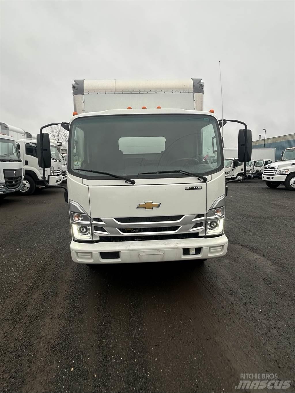 Chevrolet LCF4500 Caminhões de caixa fechada