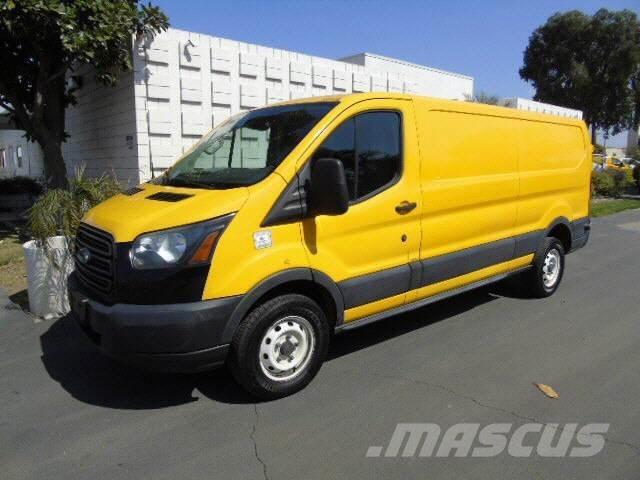 Ford TRANSIT 250 CAR Caminhões de caixa fechada