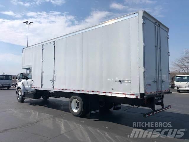 FRD F650 Caminhões de caixa fechada