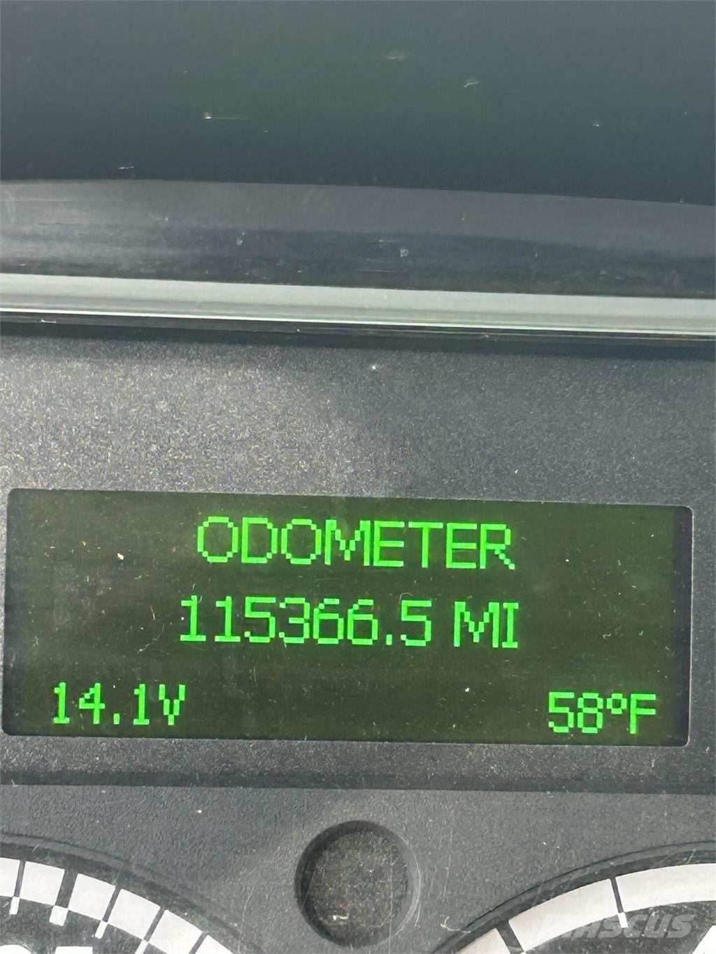 Freightliner M2 Caminhões de caixa fechada