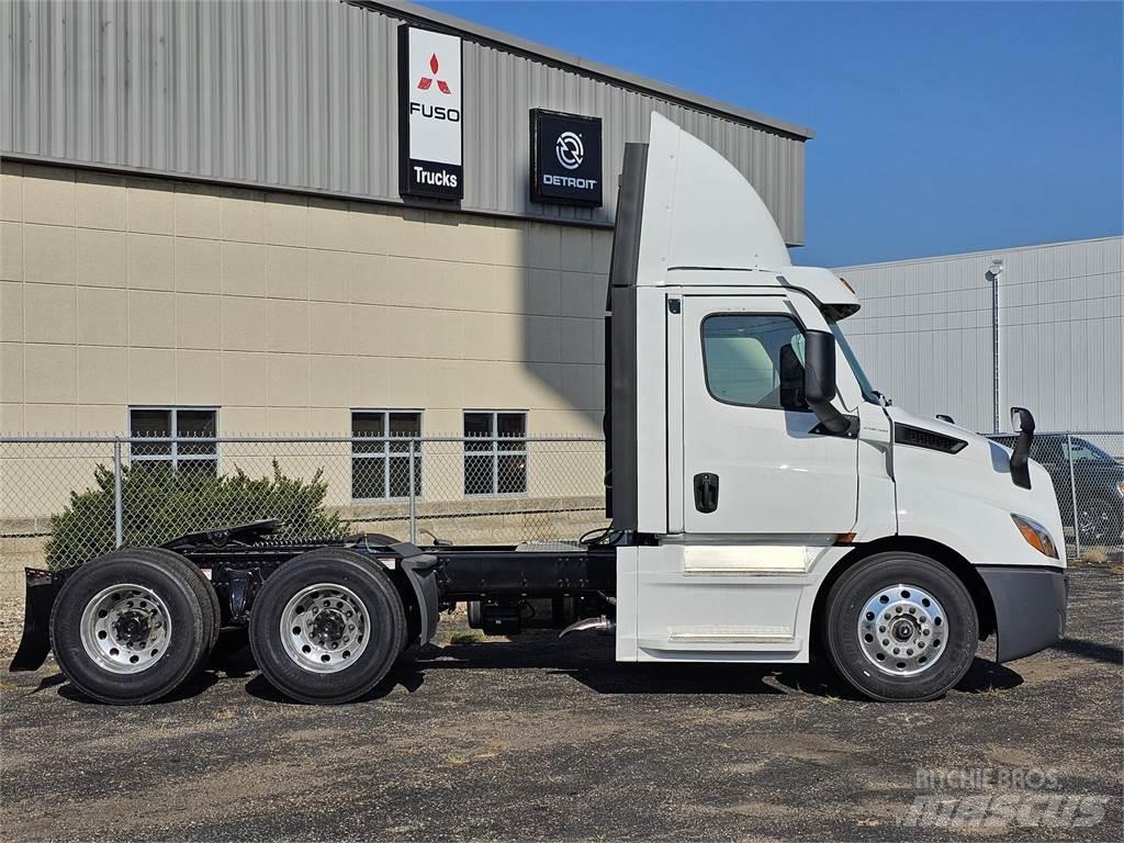 Freightliner PE116DC Cavalos Mecânicos