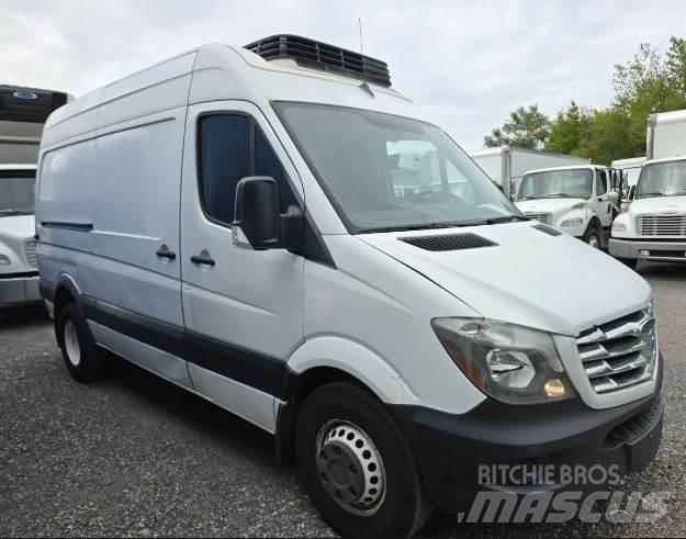 Freightliner sprinter Caminhões de caixa fechada