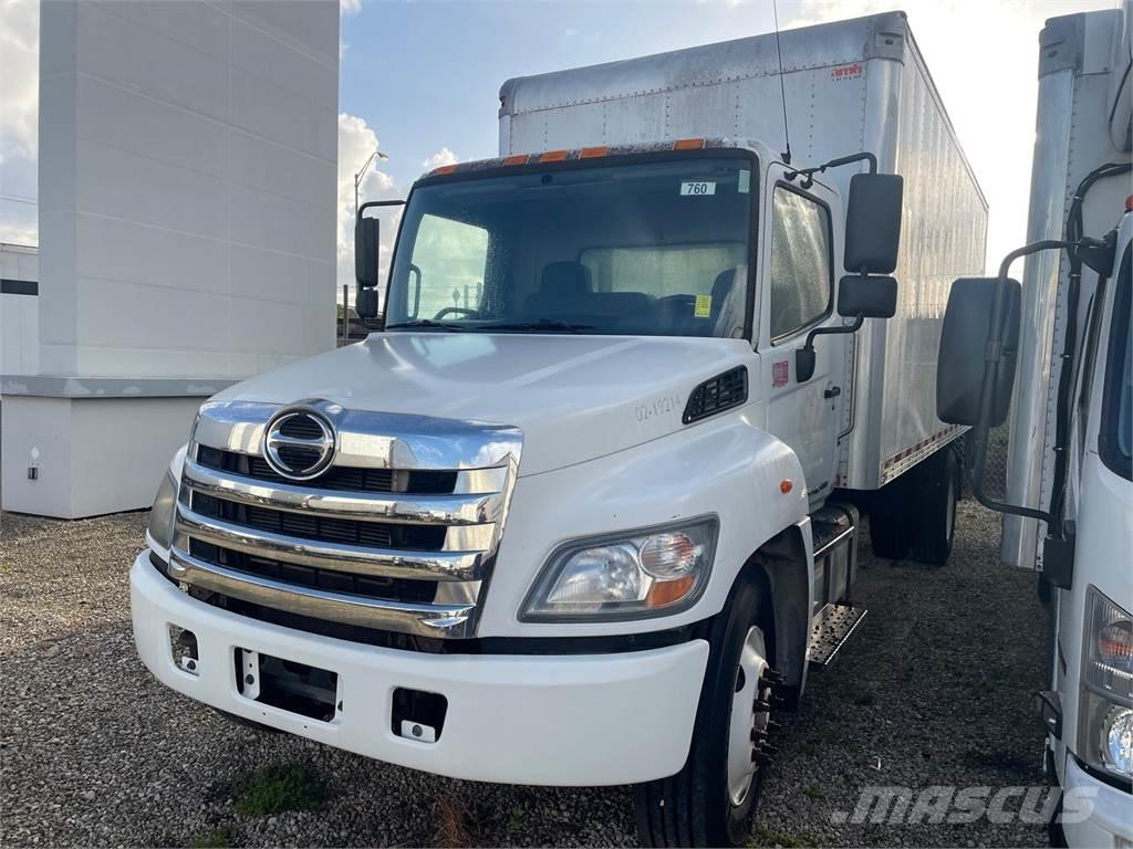 Hino 268A Caminhões de caixa fechada