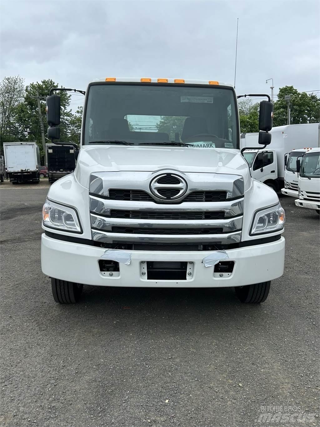 Hino L6 Camiões de chassis e cabine