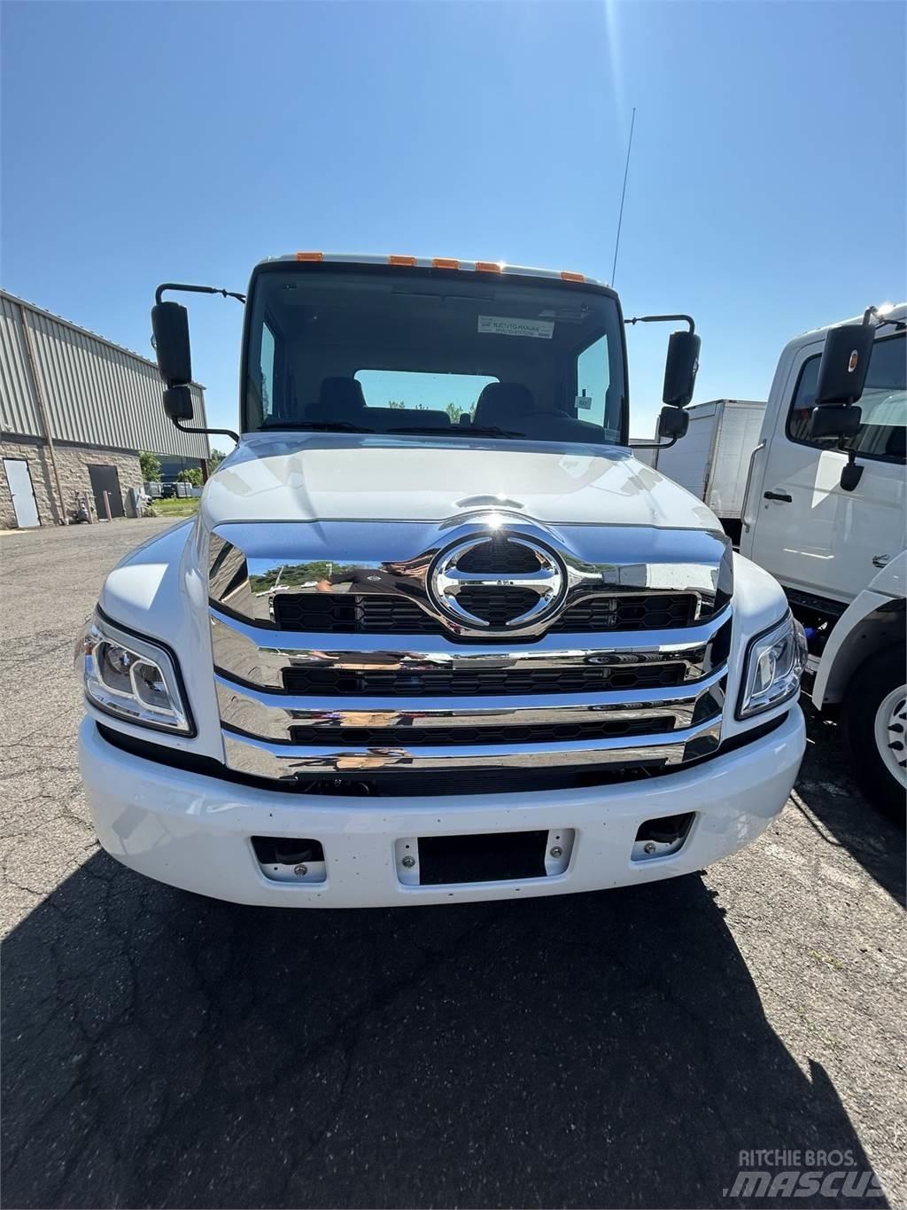 Hino L6 Camiões de chassis e cabine