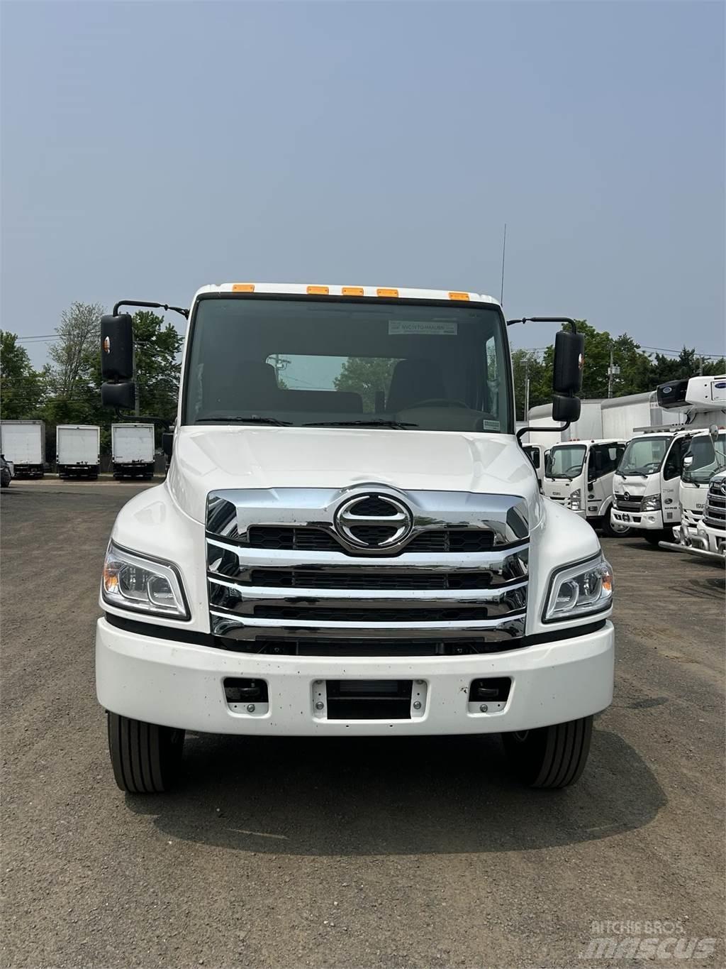 Hino L7 Camiões de chassis e cabine