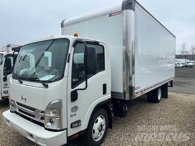 Hino S5 Caminhões de caixa fechada