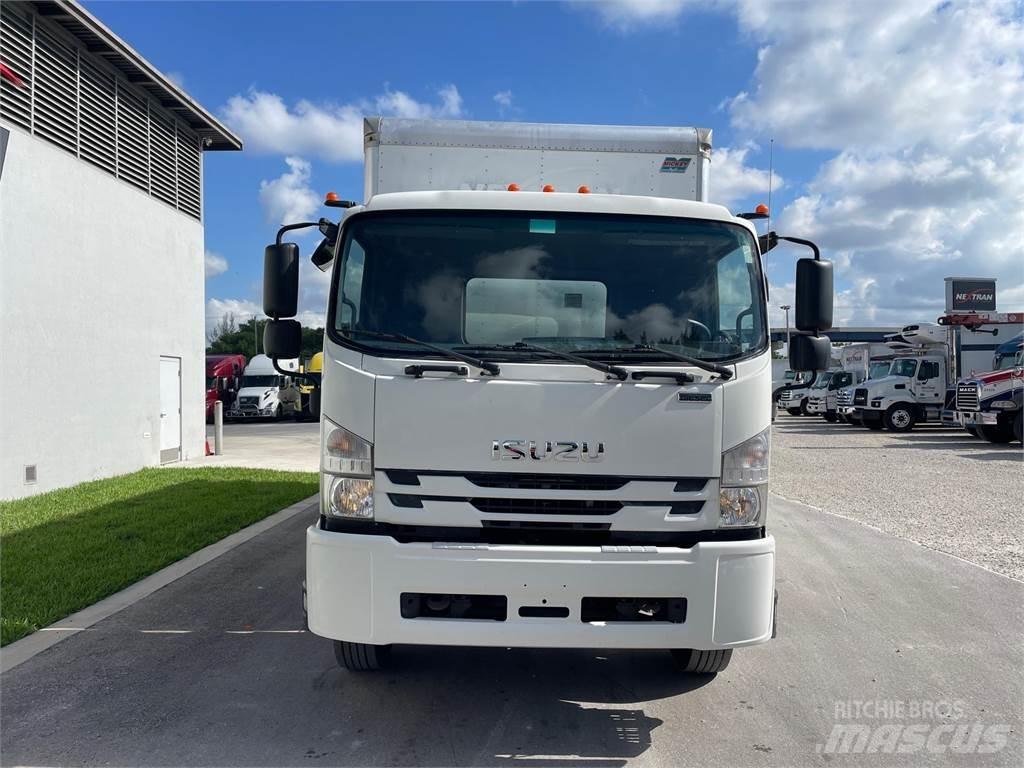 Isuzu FTR Caminhões de caixa fechada