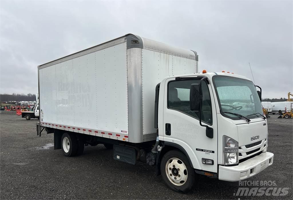 Isuzu NQR Caminhões de caixa fechada