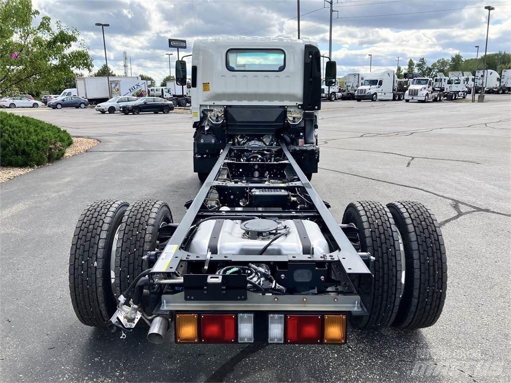 Isuzu NRR Camiões de chassis e cabine
