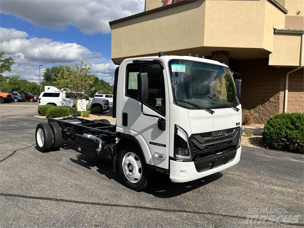 Isuzu NRR Camiões de chassis e cabine