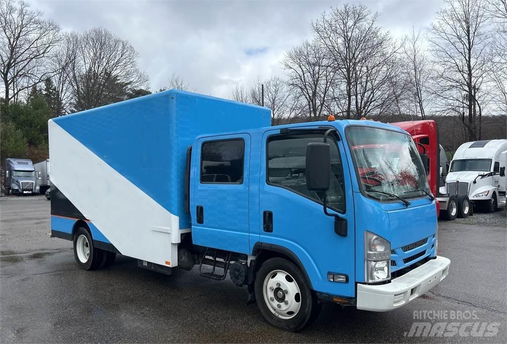 Isuzu NRR DC Caminhões de caixa fechada