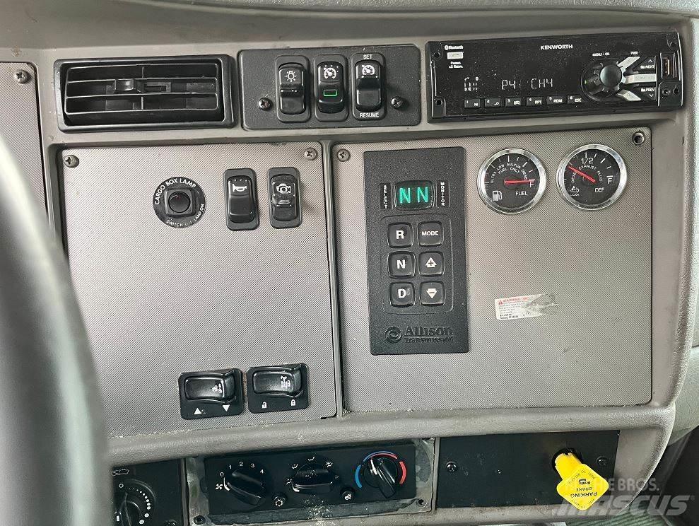 Kenworth T370 Caminhões de caixa fechada
