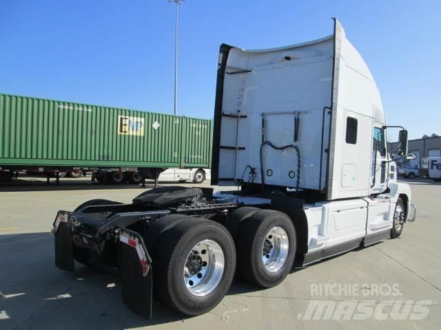 Mack AN64T Cavalos Mecânicos