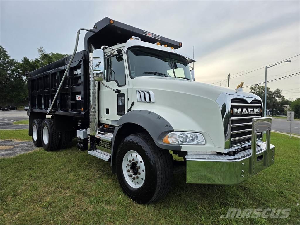Mack GR64B Camiões basculantes