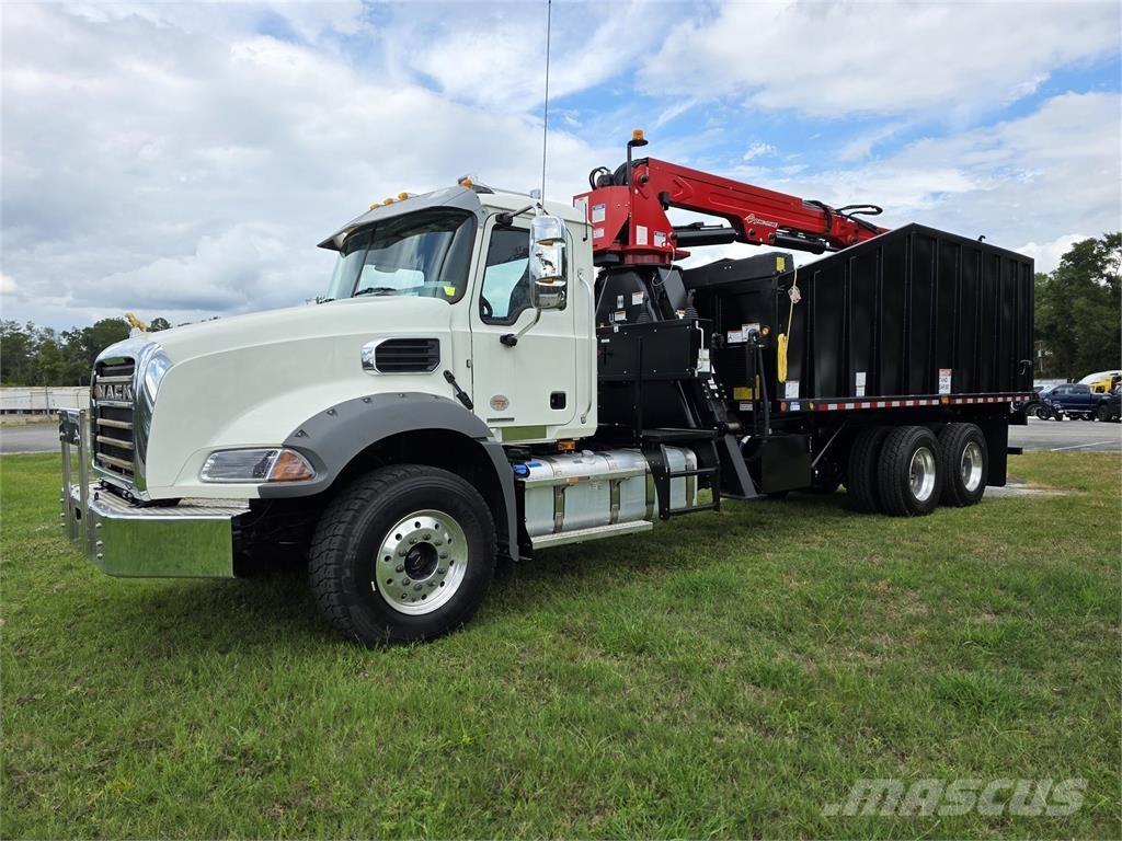 Mack GR64BR Camiões basculantes